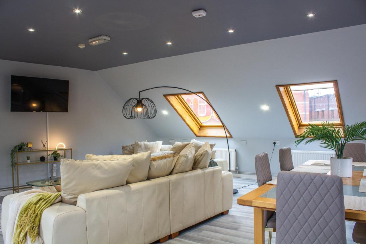 The Loft At Utopia Penthouse By M-Groupsa Суонси Экстерьер фото